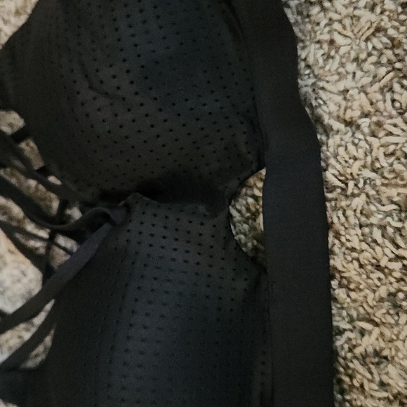 Victoria's Sport Strappy Sports Bra - Picture 6 of 9